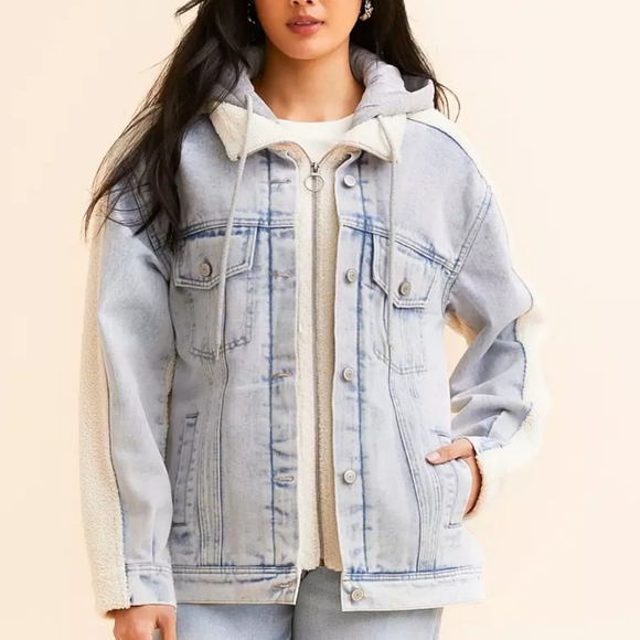 Light Blue Jean Jacket with Cream Lining - Picture 1 of 10